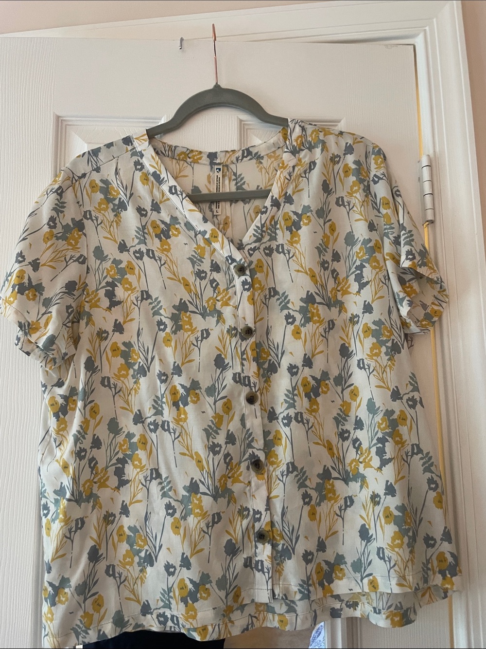 Kuhl Women's Floral Button-Front Blouse